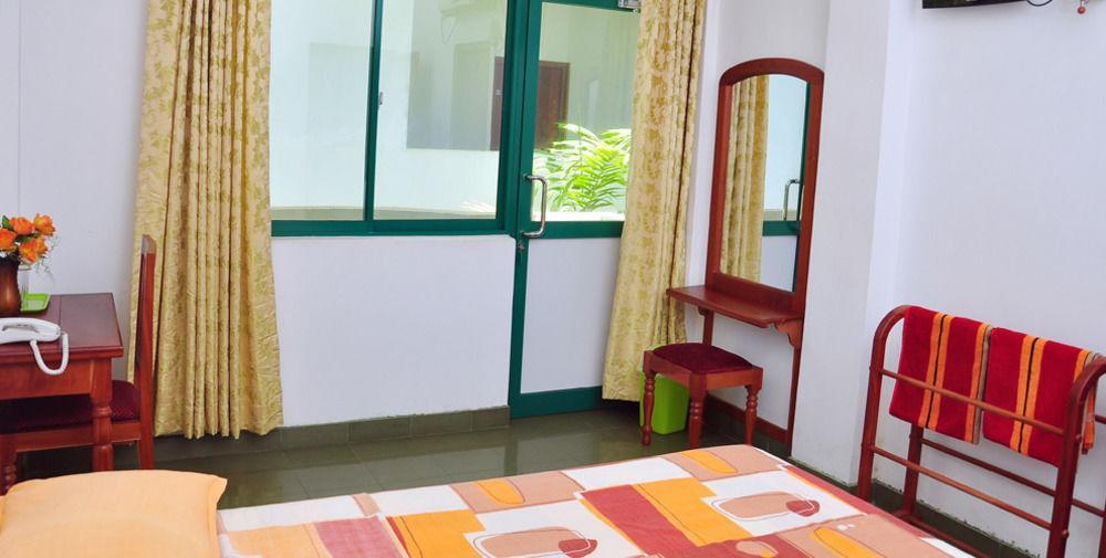 Oyo 290 Night Station Hotel بانادورا المظهر الخارجي الصورة