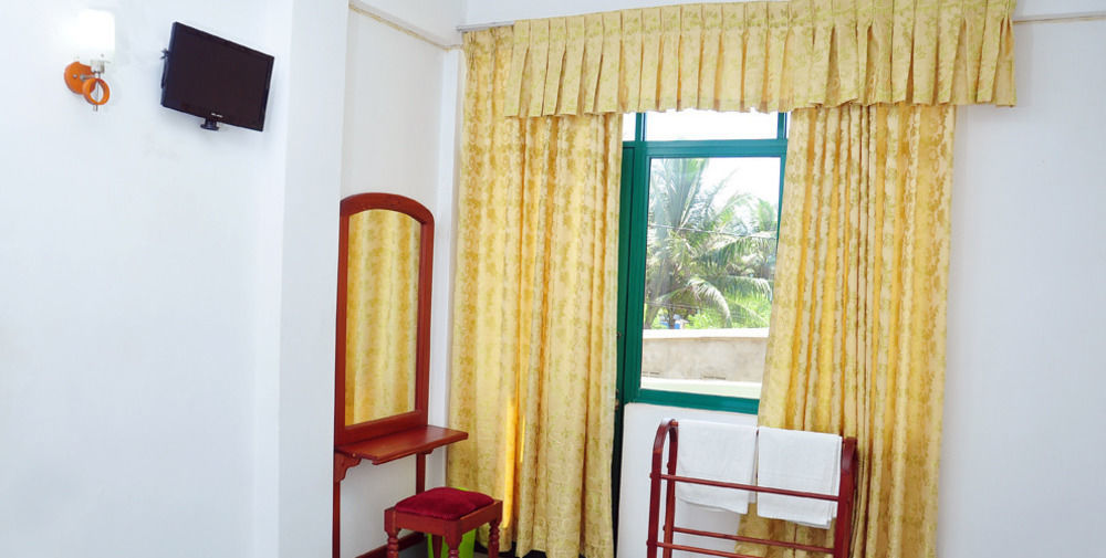 Oyo 290 Night Station Hotel بانادورا المظهر الخارجي الصورة