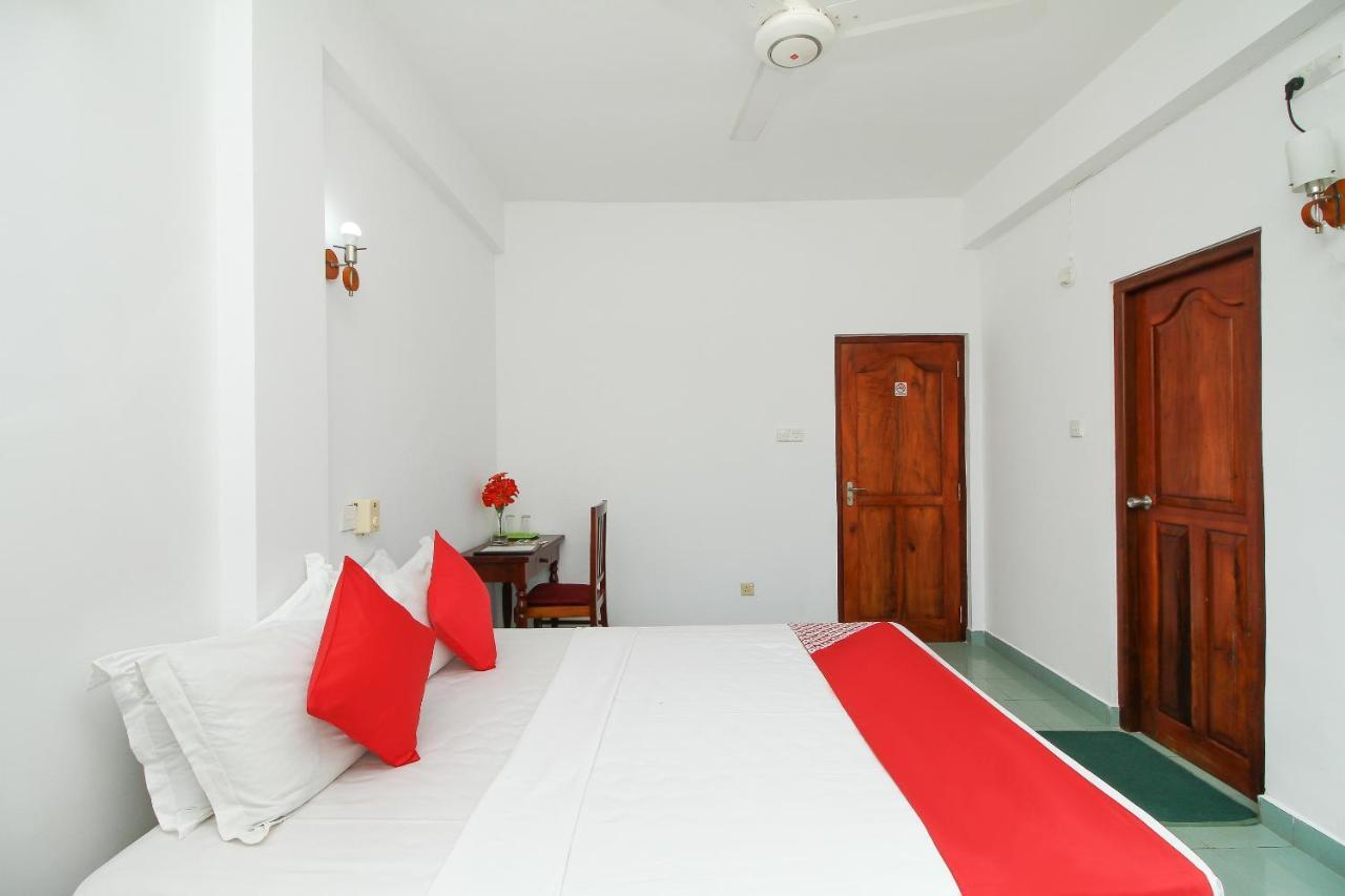 Oyo 290 Night Station Hotel بانادورا المظهر الخارجي الصورة