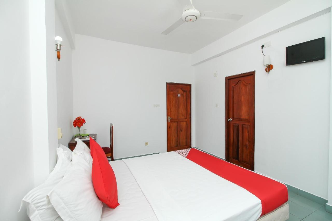 Oyo 290 Night Station Hotel بانادورا المظهر الخارجي الصورة